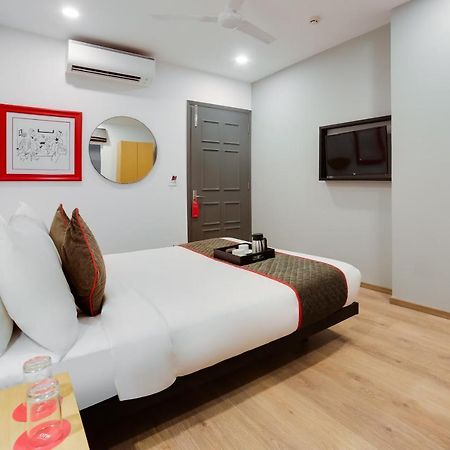 Oyo Townhouse 019 Anand Vihar Otel Yeni Delhi Dış mekan fotoğraf