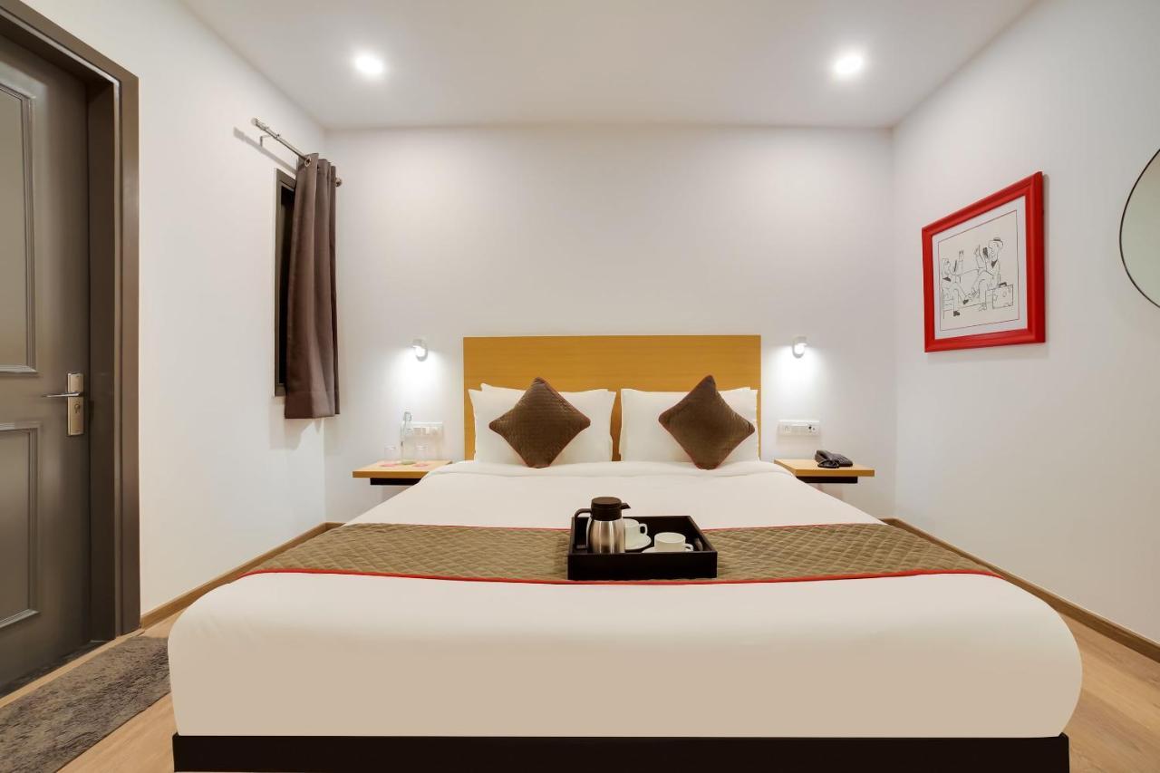 Oyo Townhouse 019 Anand Vihar Otel Yeni Delhi Dış mekan fotoğraf